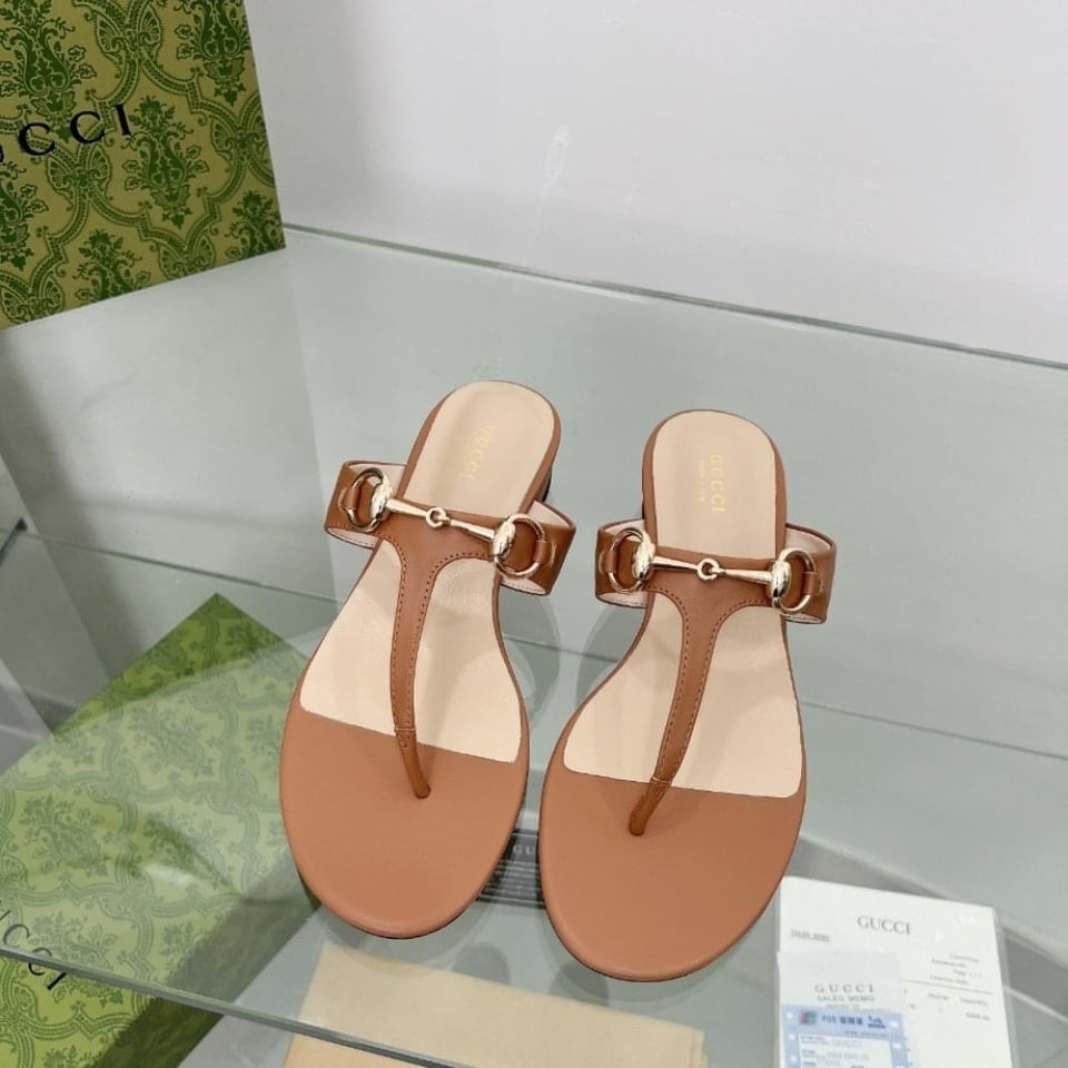 Gucci Women’S Thong Sandal With Horsebit Light Brown ?816590 C9D00 2712 view 3