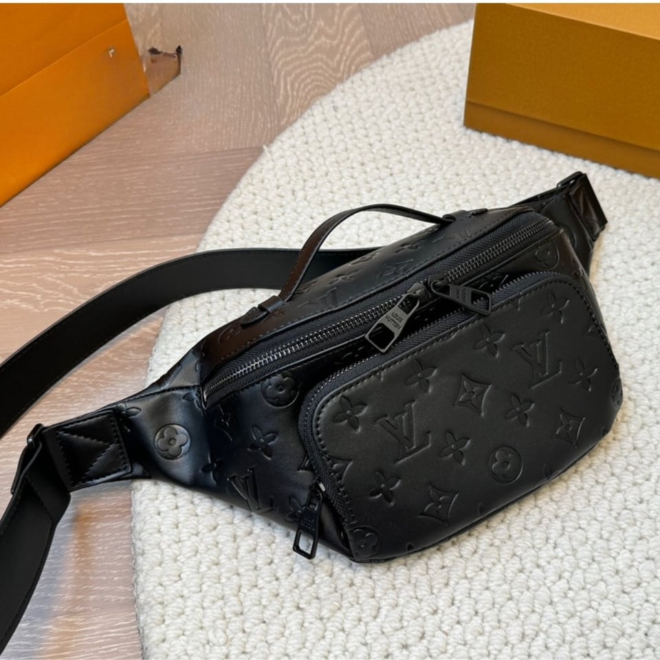 Louis Vuitton Rush Bumbag Monogram Shadow Calfskin Leather Black 31Cm M47058 view 4