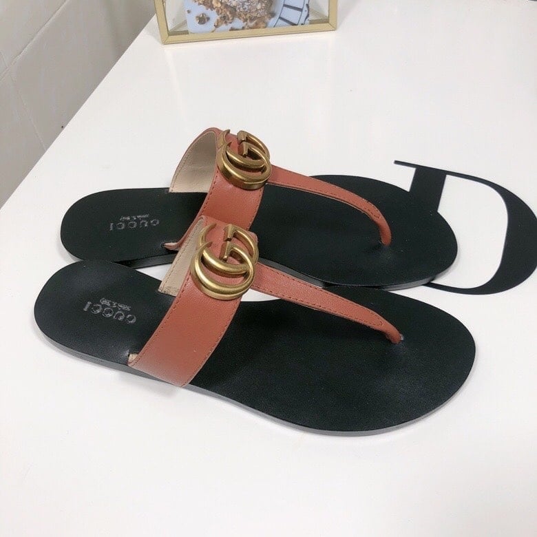 Gucci Double G Thong Leather view 9