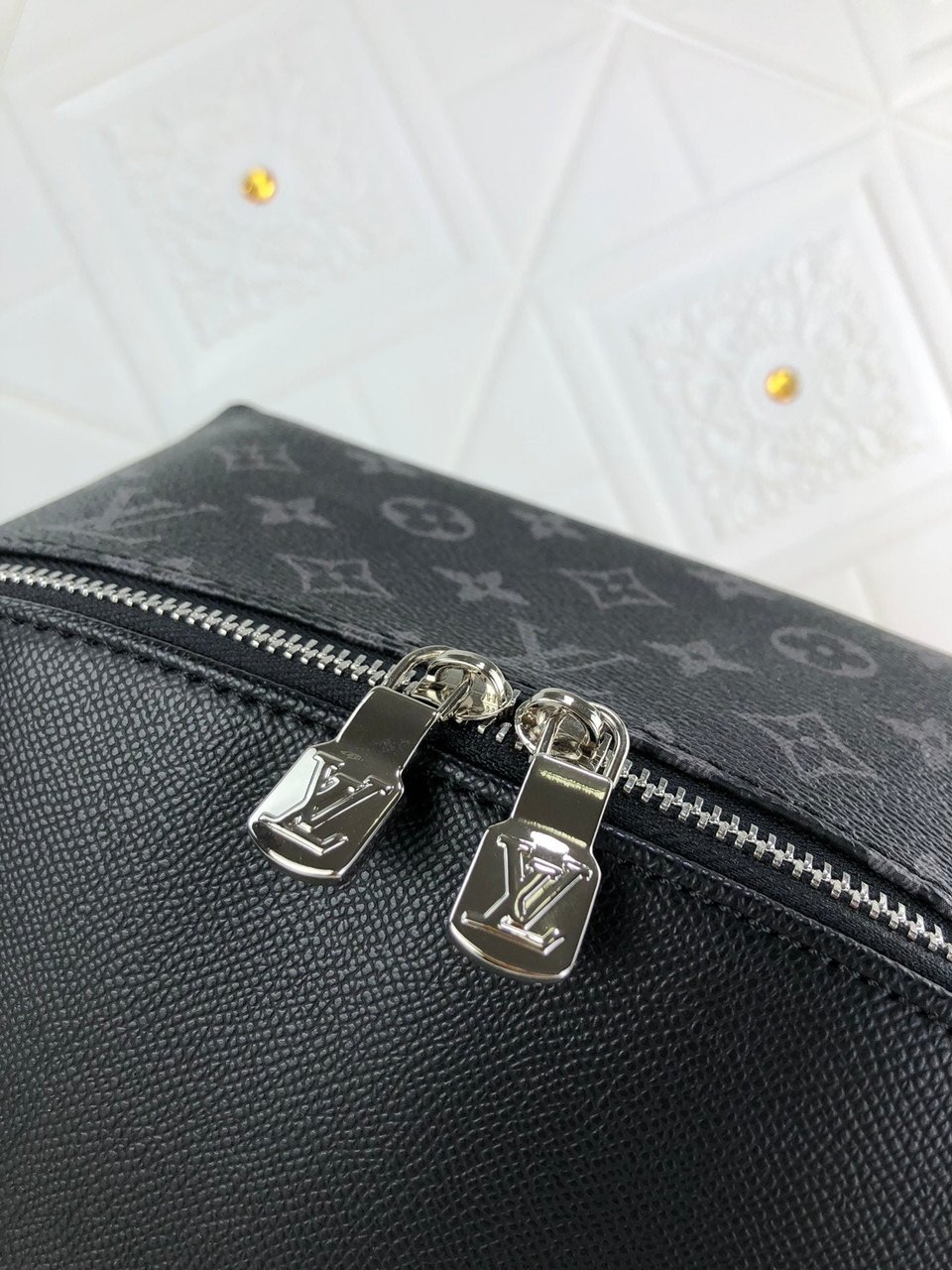Louis Vuitton Discovery Backpack Pm Black 40Cm view 7
