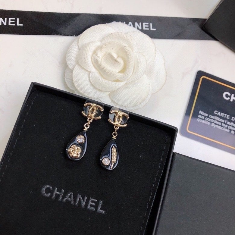 Chanel Cc Black Earrings view 2
