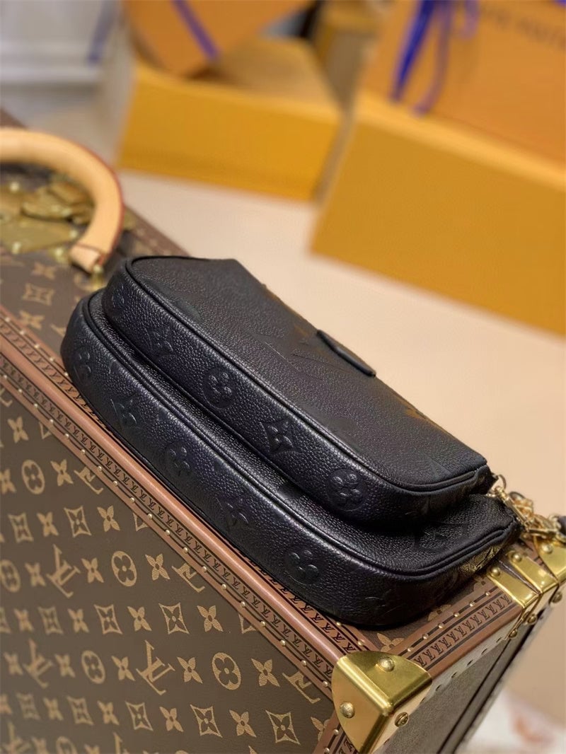Louis Vuitton Multi Pochette Accessoires 25Cm Black Noir view 3