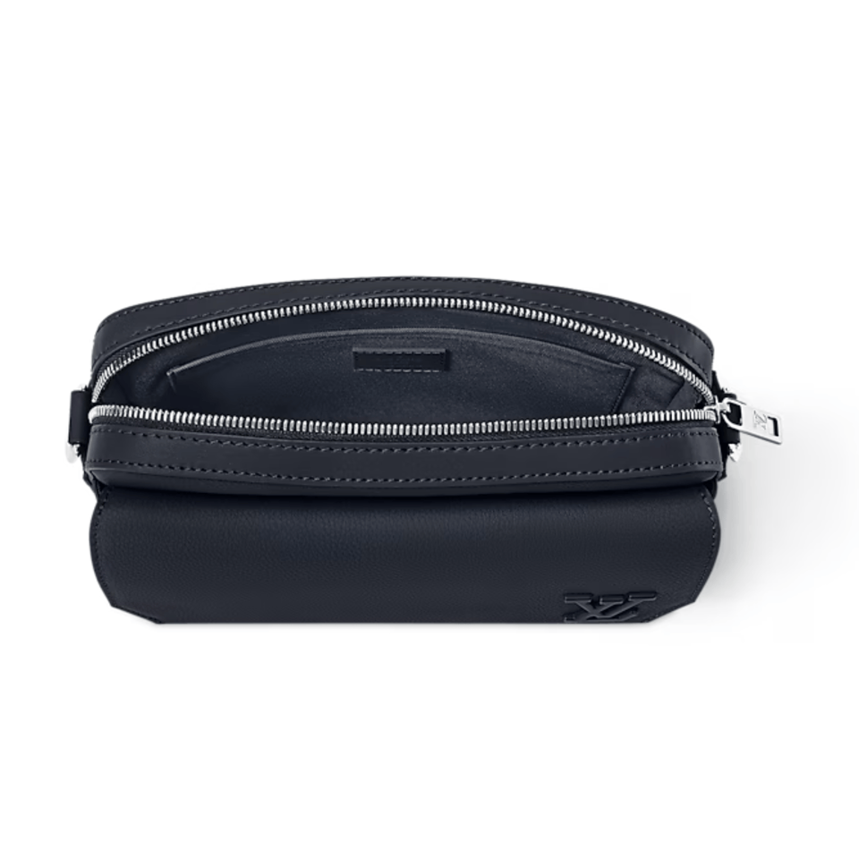 Louis Vuitton Navy Blue Fastline Messenger For Men 24cm M11600 view 3