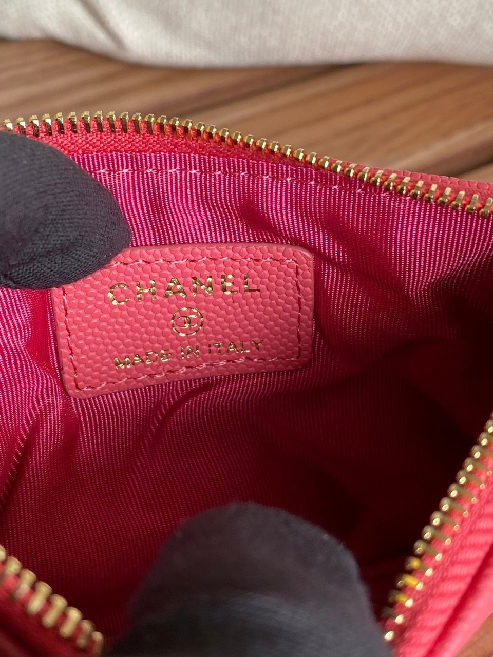 Chanel Zipped Wallet 15 Dark Pink Caviar Gold Hardware view 5