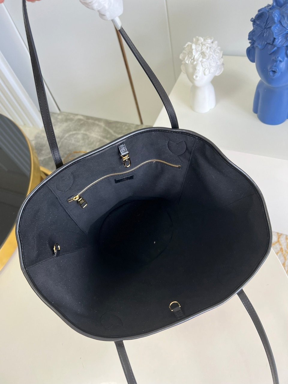 Louis Vuitton Saint Jacques 57Cm Black view 9