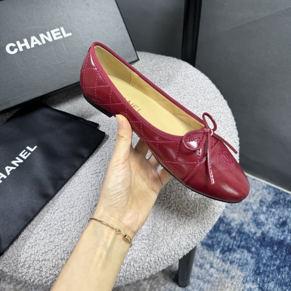 Chanel Ballerina Flat Shoes In Red view 6