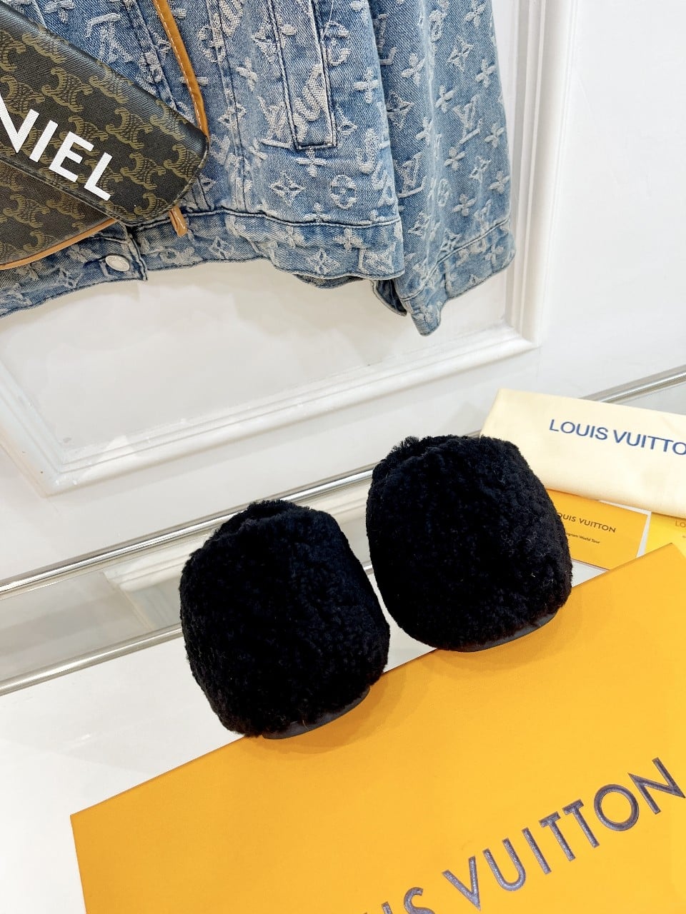 Louis Vuitton Shearling Uggs Slippers Black view 5