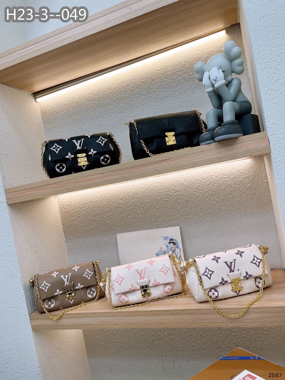 Louis Vuitton Favorite 24Cm White And Purple M45836 view 4