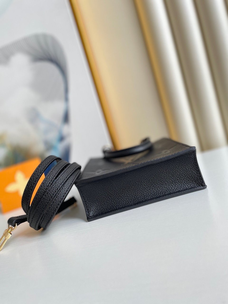 Louis Vuitton Petit Sac Plat 17Cm Black view 6