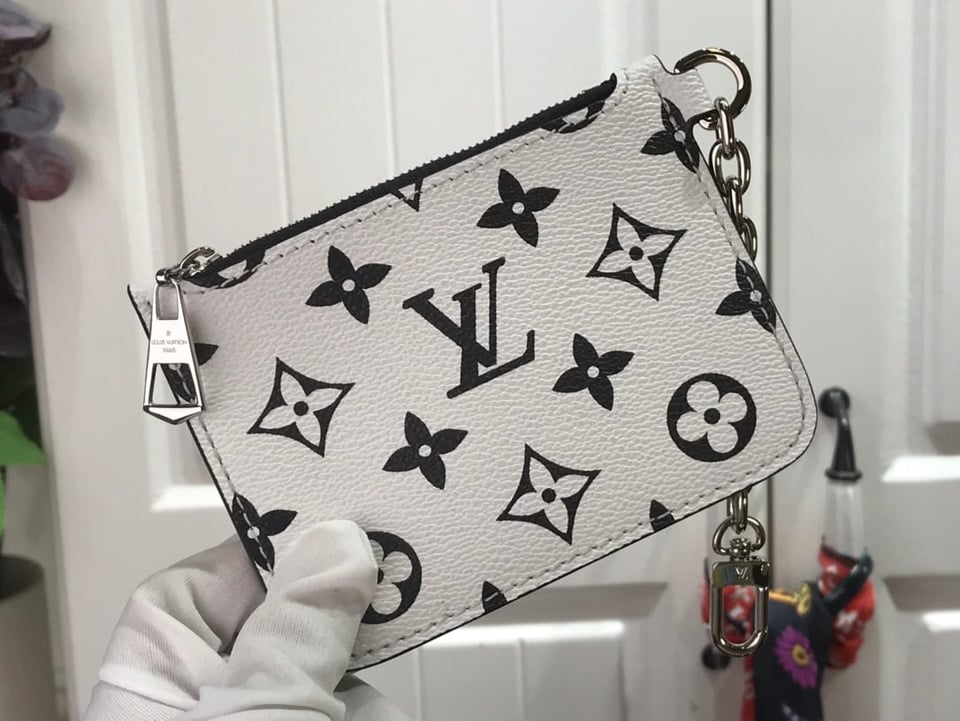 Louis Vuitton Marelle 25Cm Black M80689 view 8