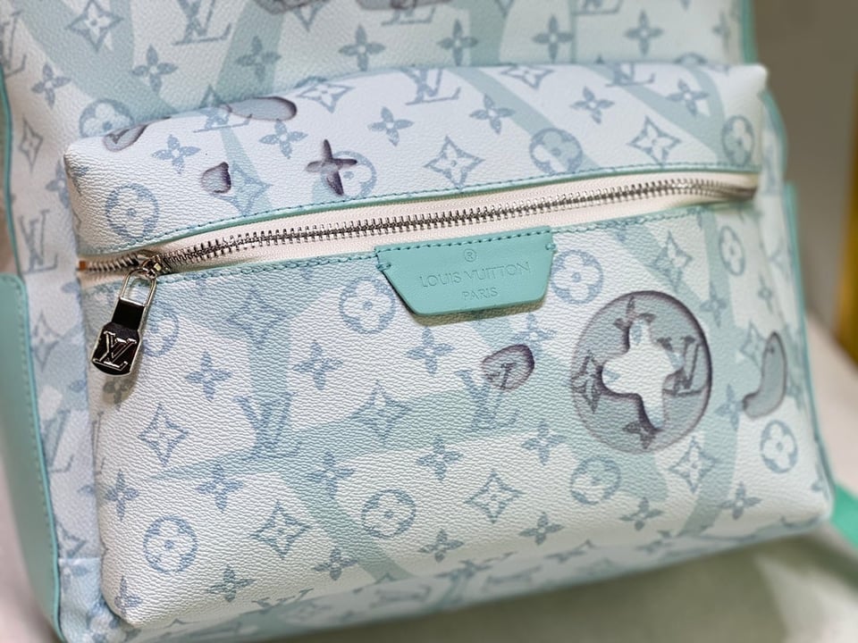 Louis Vuitton Discovery Backpack Crystal Blue 38Cm M22519 view 8
