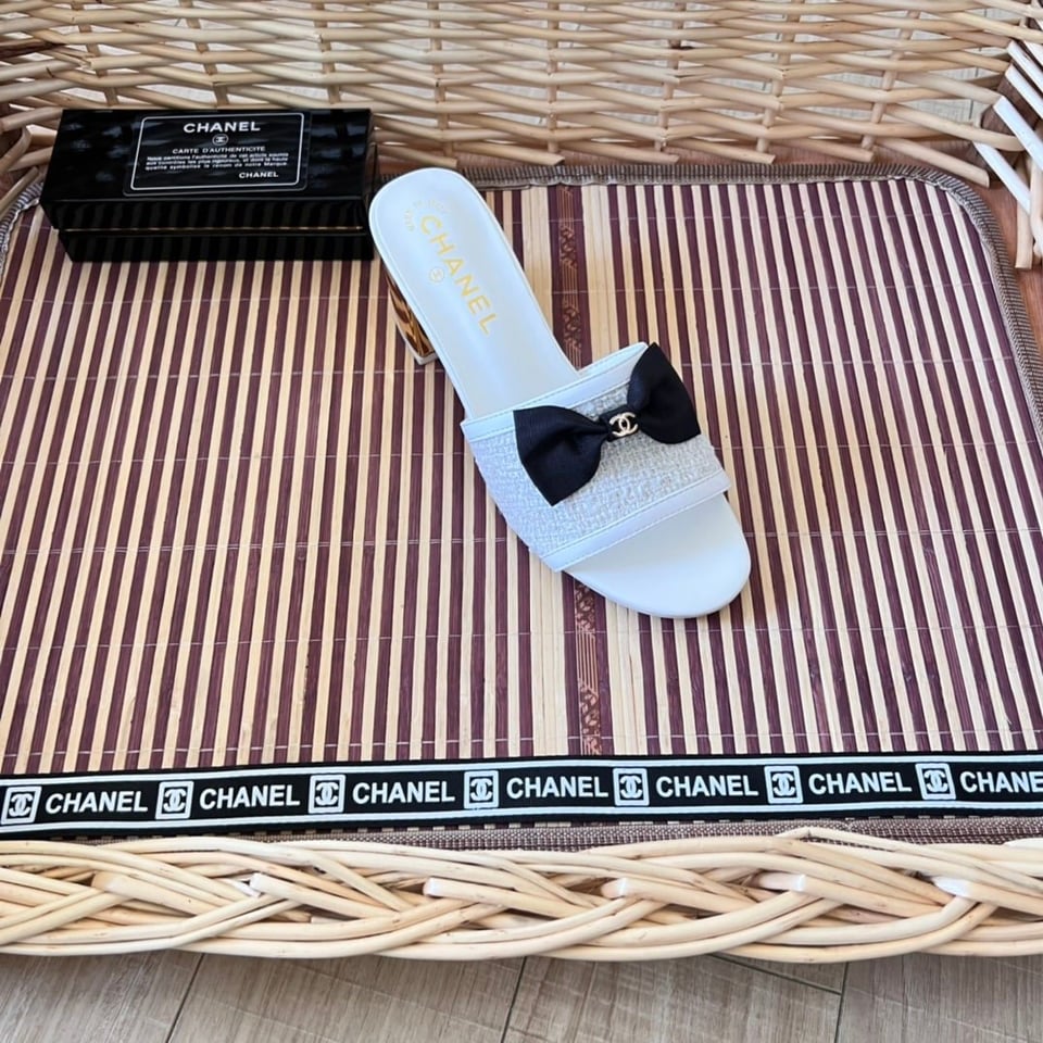 Chanel Grosgrain Ribbon Bow Flat Sandal Tweed White view 4