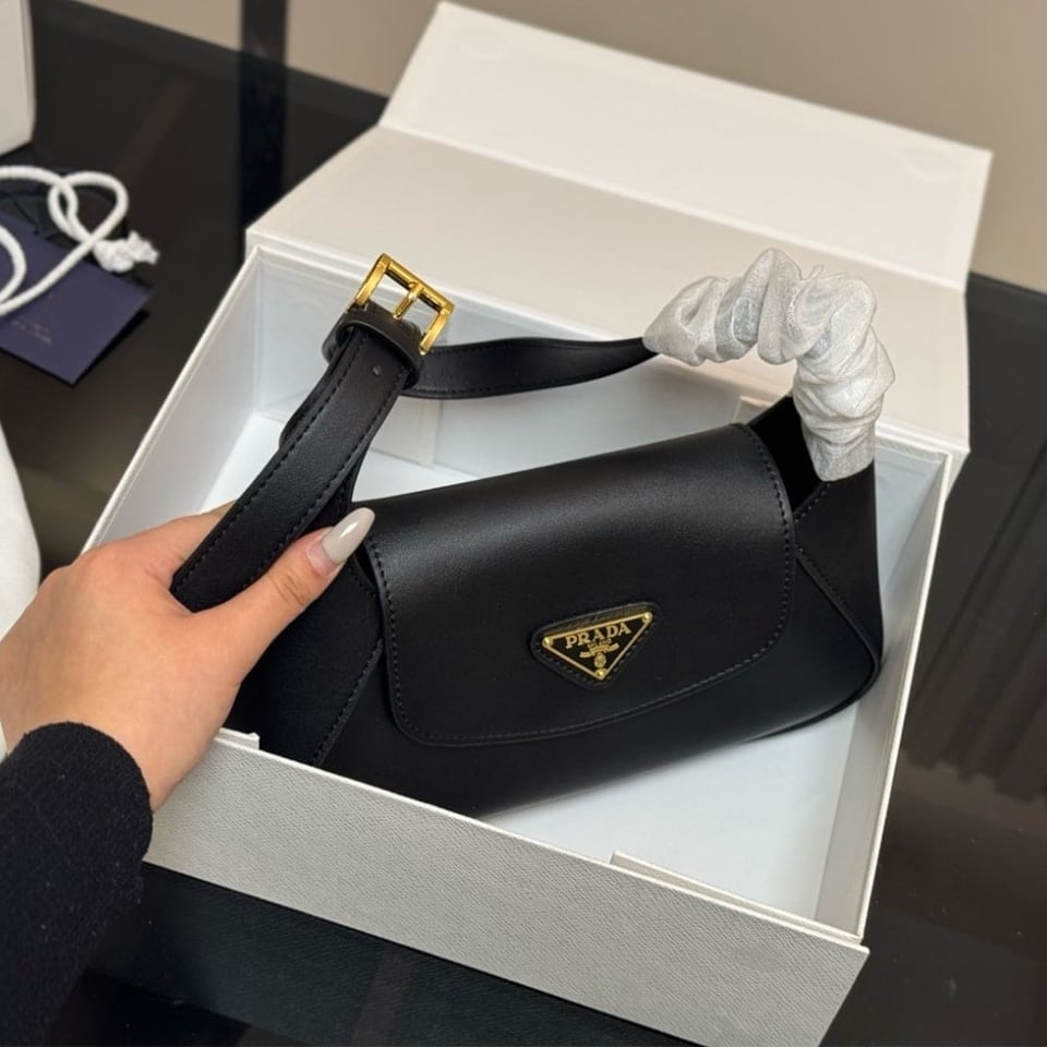Prada Triangle Logo Shoulder Bag Black 24Cm view 7