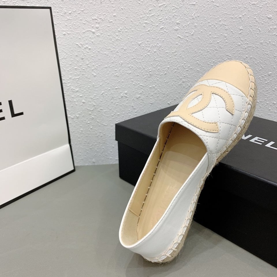 Chanel Cc Espadrilles Slip On White Beige view 6