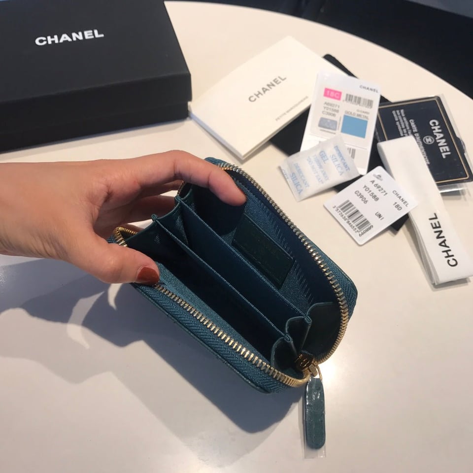 Chanel Zipped Coin Basic Purse 11 Ocean Calfskin Gold Icon view 10