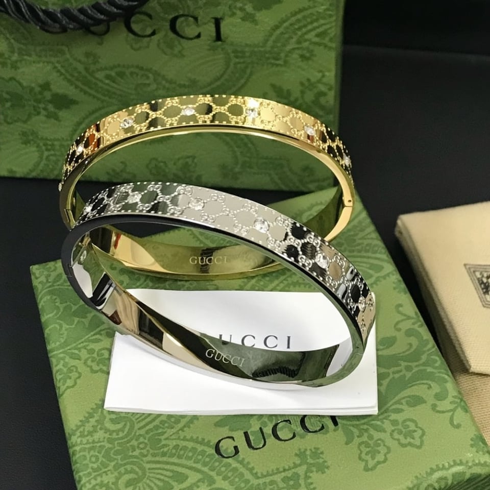 Gucci Cuff Bracelet 8Mm Silver view 8