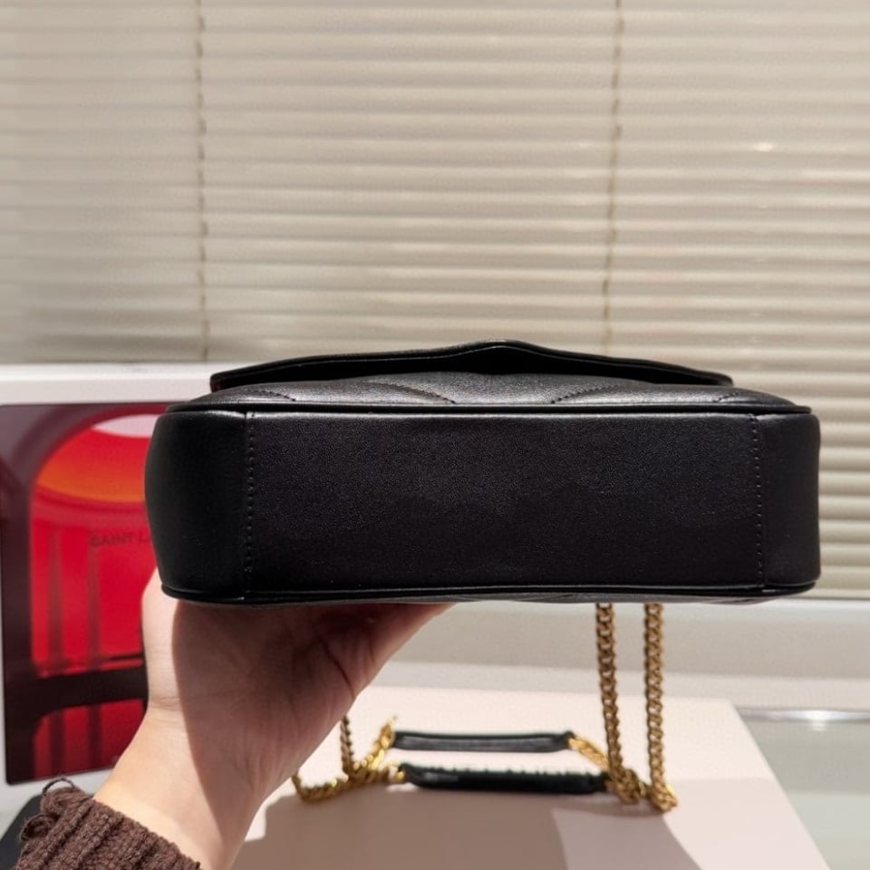 Saint Laurent Loulou Small In Matelassã‰ 24Cm view 3