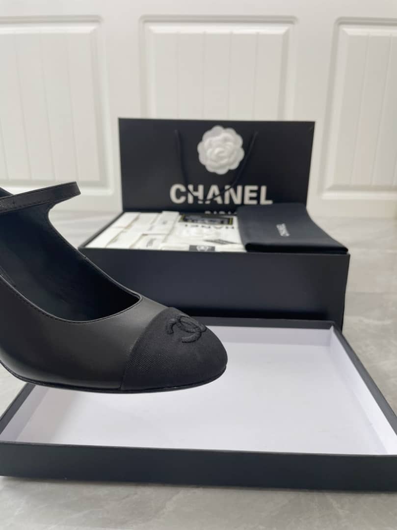 Chanel Mary Janes Black G45118 B14015 94305 view 4