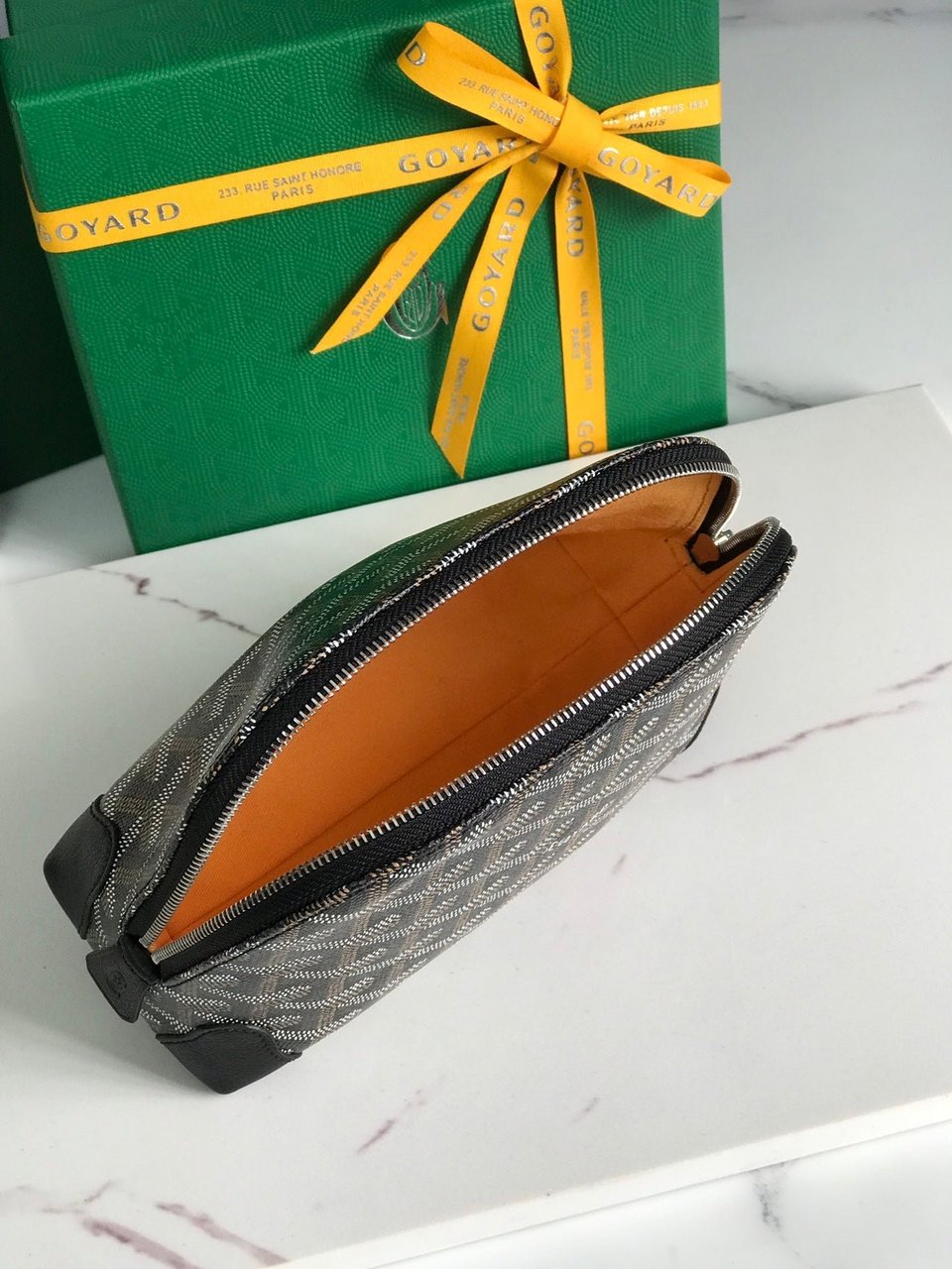 Goyard Vendôme Cosmetic Pouch 17 Cm Black Goyardine Canvas And Calfskin Trim view 9