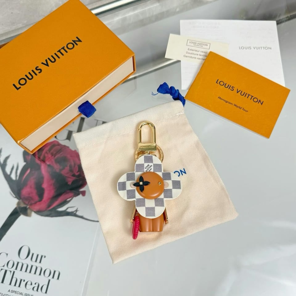 Louis Vuitton Vivienne By The Pool Bag Charm &amp; Key Holder M01168 13.5cm/5.3in view 2