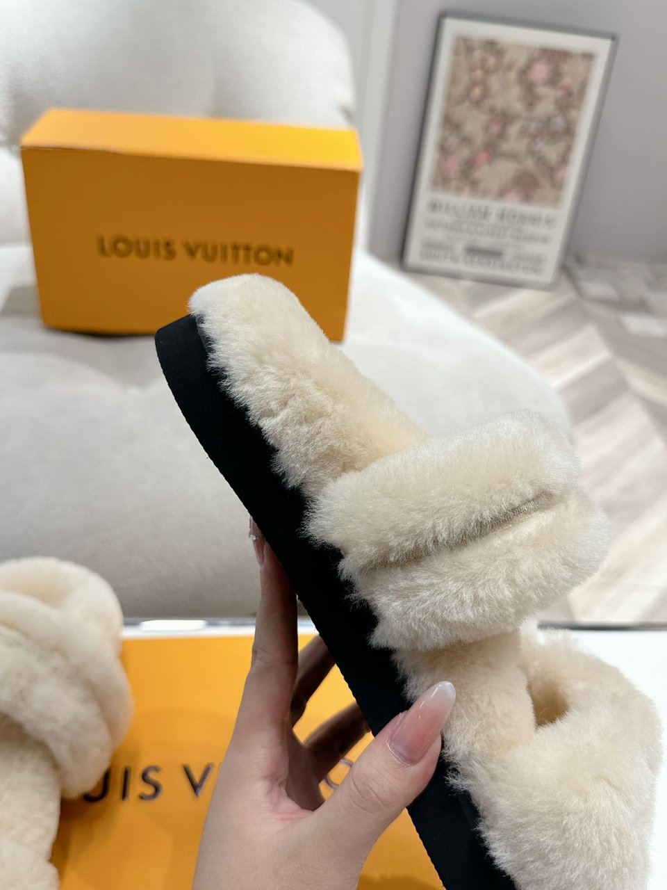 Louis Vuitton Lv Sunset Flat Comfort Mule Shearling Beige 1Adc6L view 7