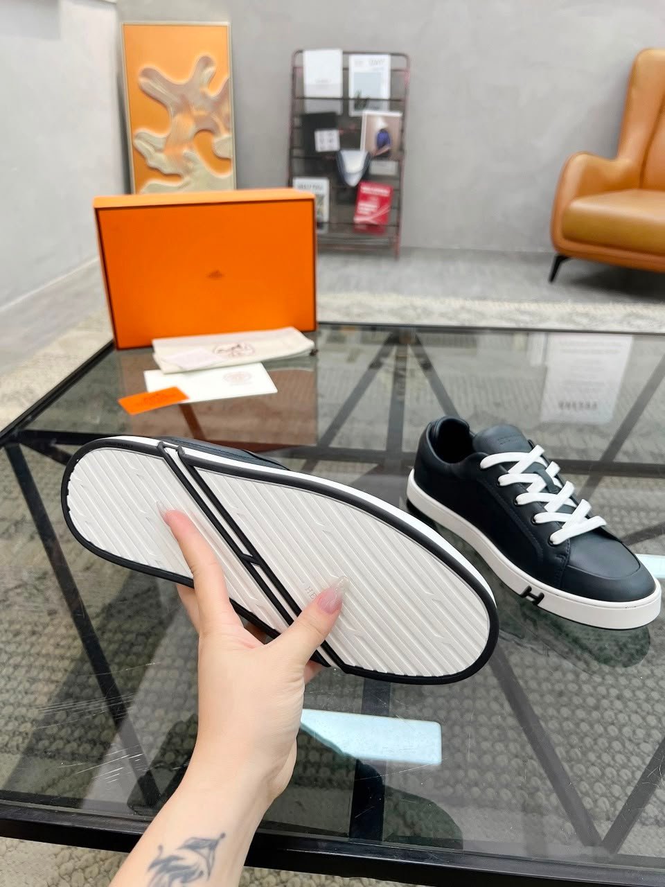 Hermes Kid Sneakers Noir Color Goatskin H251929ZH01410 view 6
