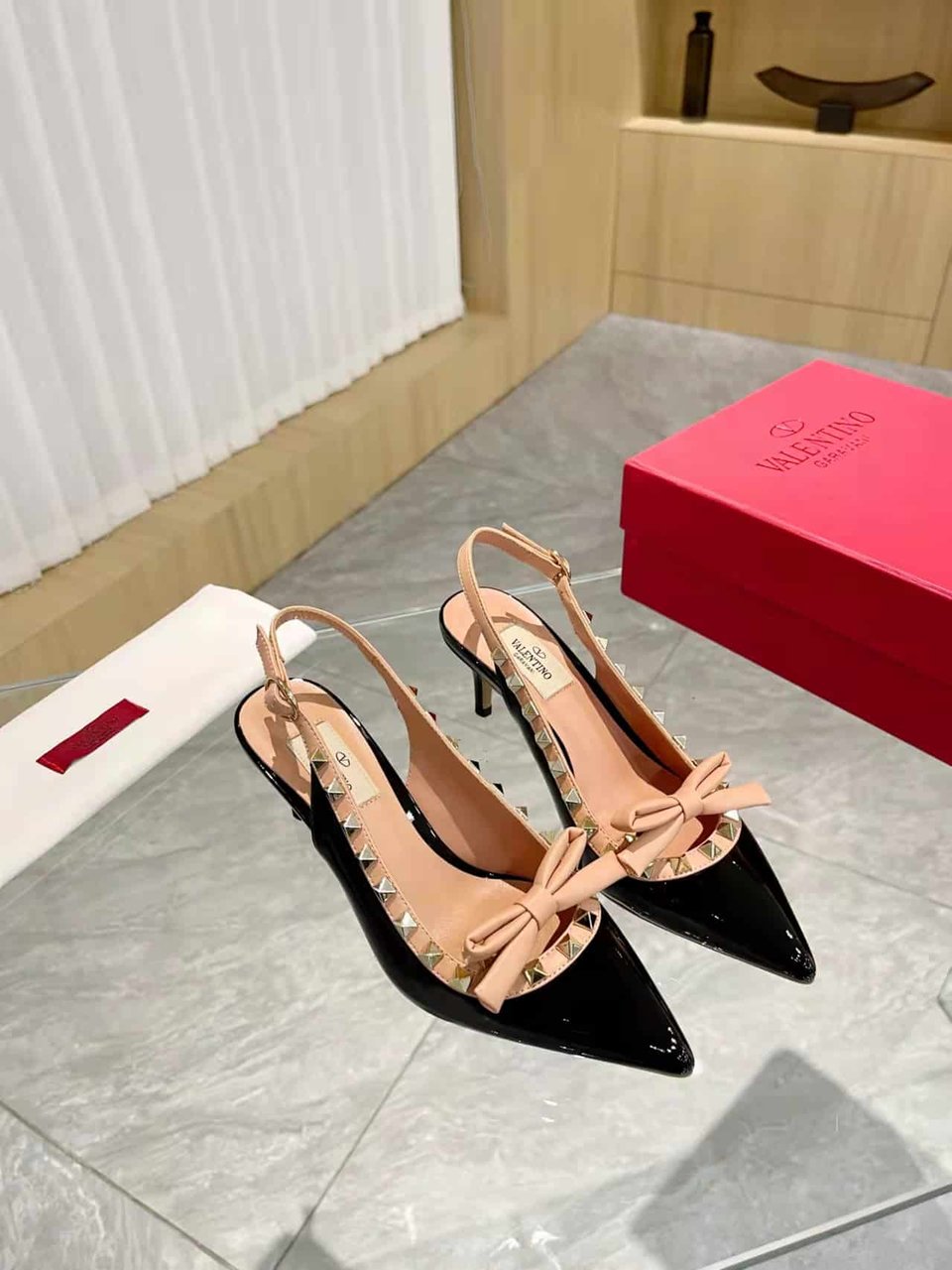 Valentino Rockstud Bow Slingback Pump In Patent Leather With Matching Studs Beige And Black view 8