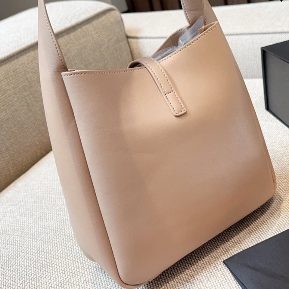 Saint Laurent Le 5 A 7 Supple Small In Grained Leather Rose 24Cm view 8