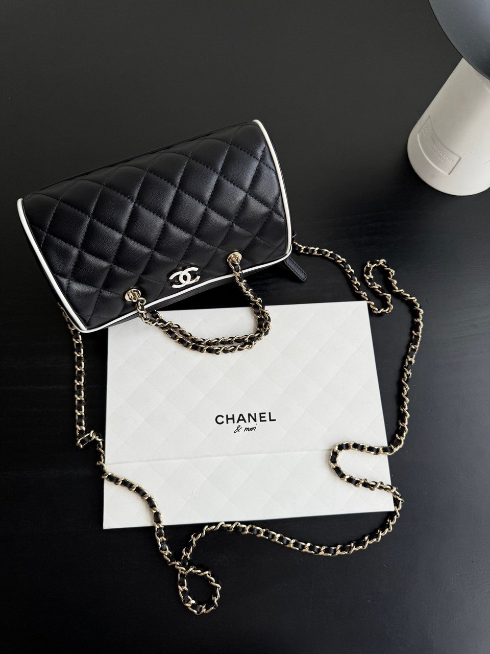 Chanel Spring Summer 2025 Pre-collection Clutch With Chain Lambskin Black 18.5cm/ 7.3inches view 8