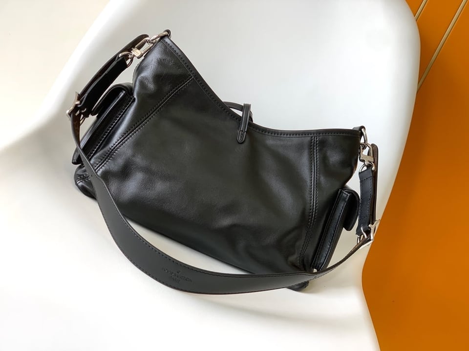 Louis Vuitton Carryall Cargo Pm H33 – Women – Handbags view 11