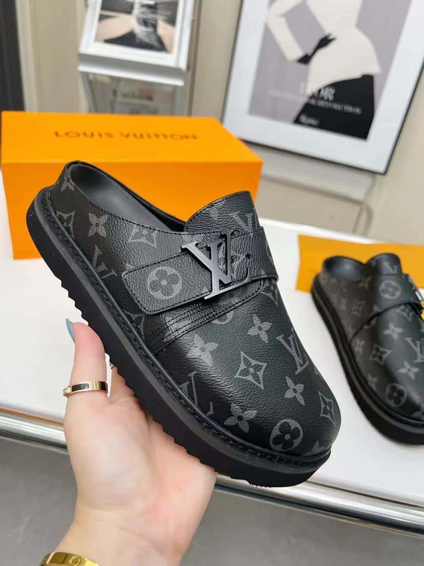 Louis Vuitton Easy Mule Monogram Eclipse view 4