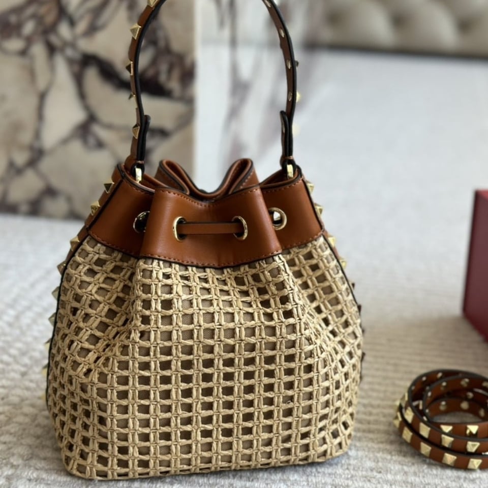 Valentino Rockstud Woven Bucket Bag Brown 19Cm view 7