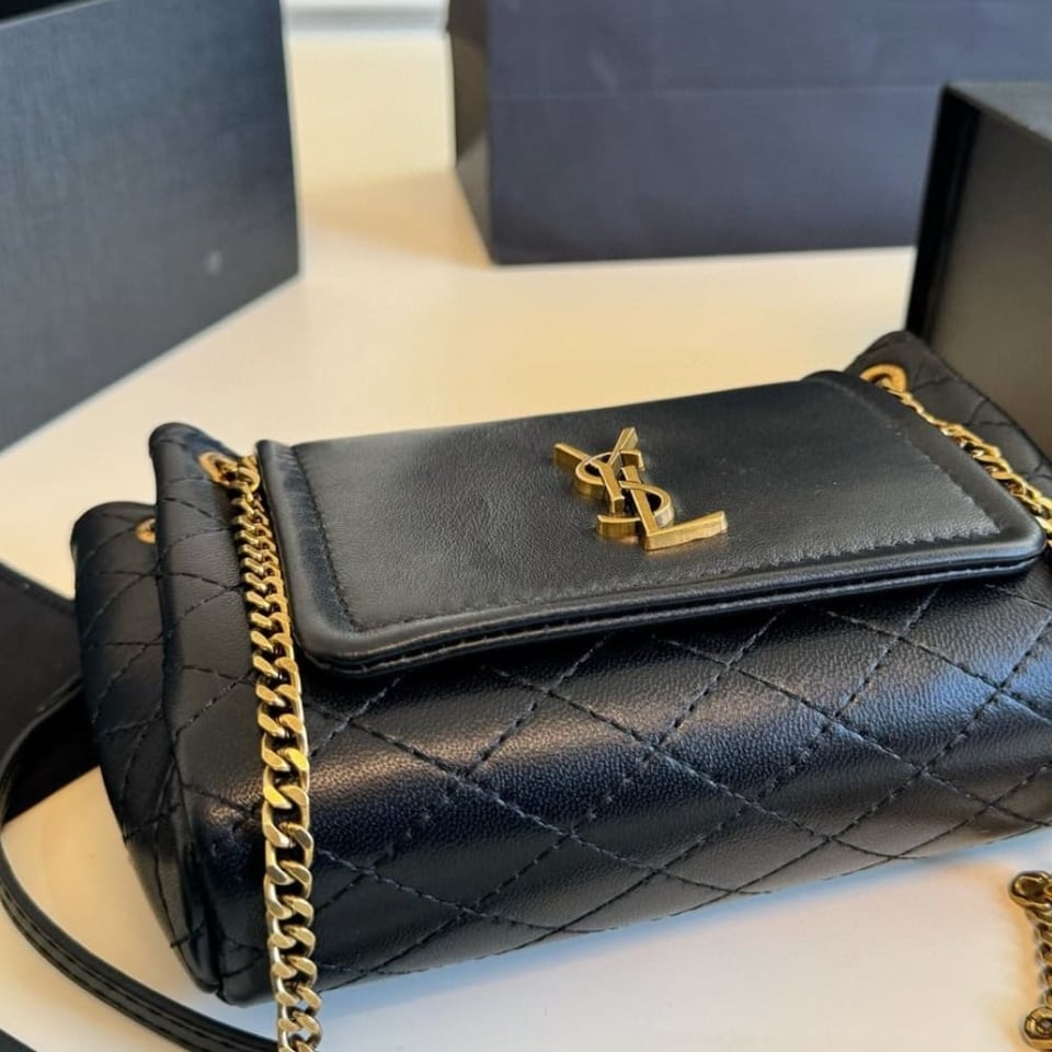 Saint Laurent Mini Nolita In Black 18Cm view 5