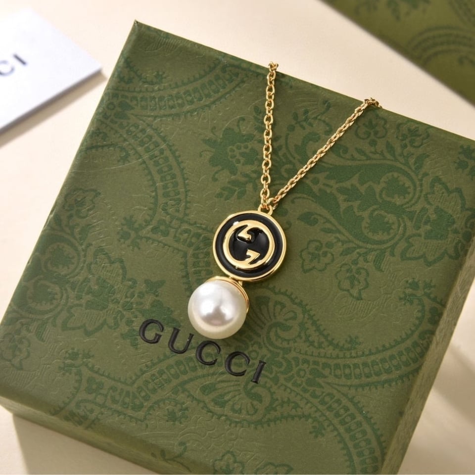 Gucci Blondie Pendant Necklace Gold Tone 774620 I9757 8499 view 2