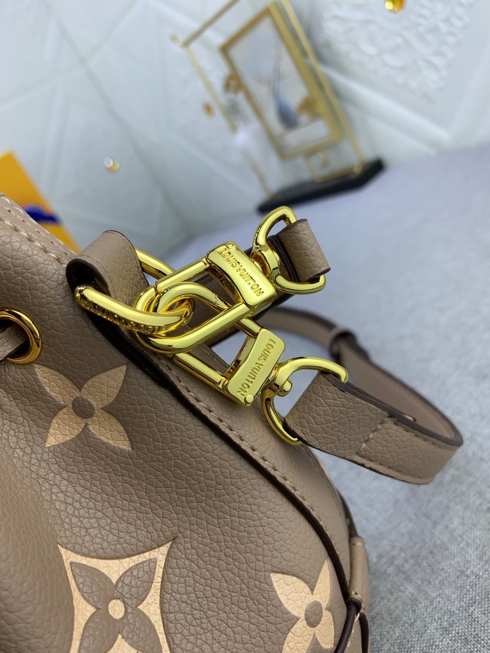 Louis Vuitton Nano No Tourterelle Gray 16Cm view 9