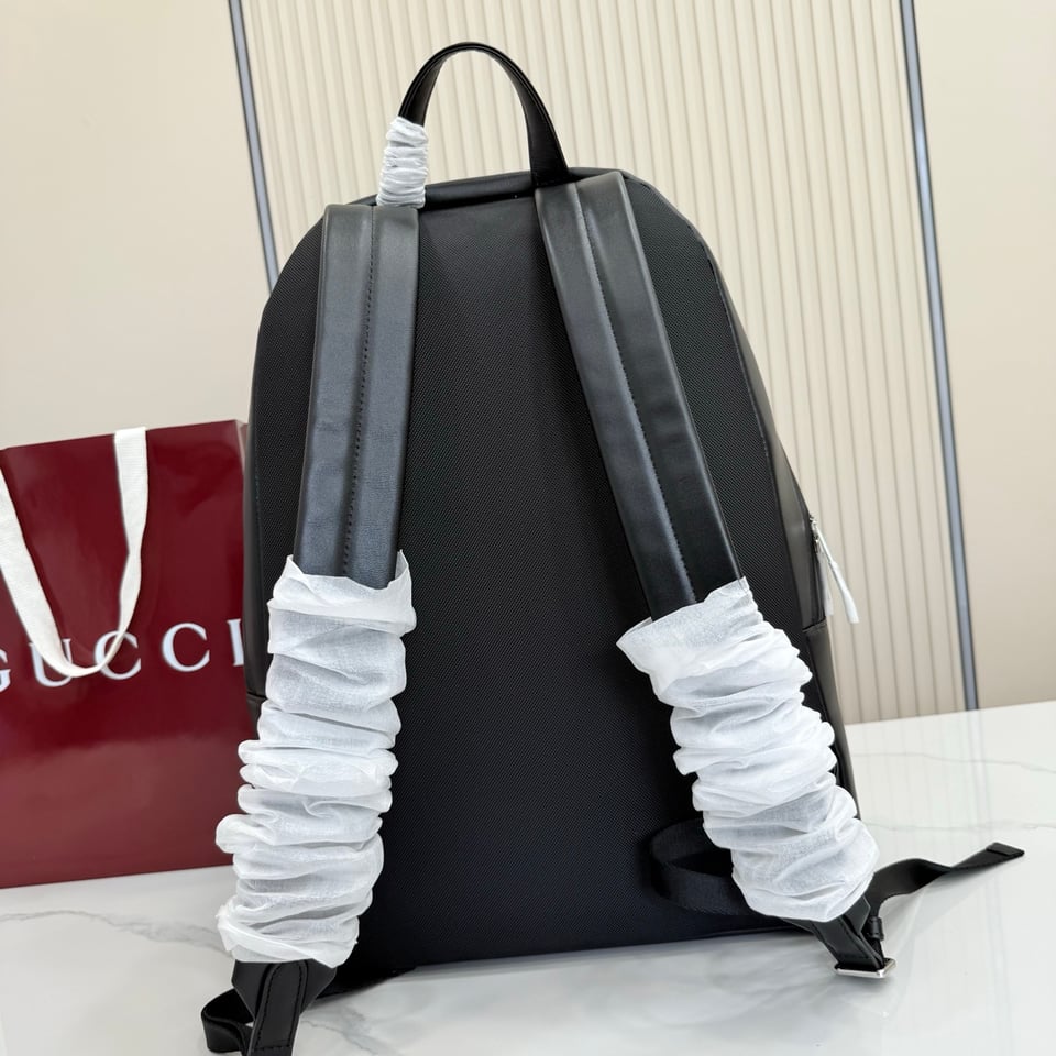 Gucci Tag Large Backpack 875226 Black Leather 45cm/17/7in view 3