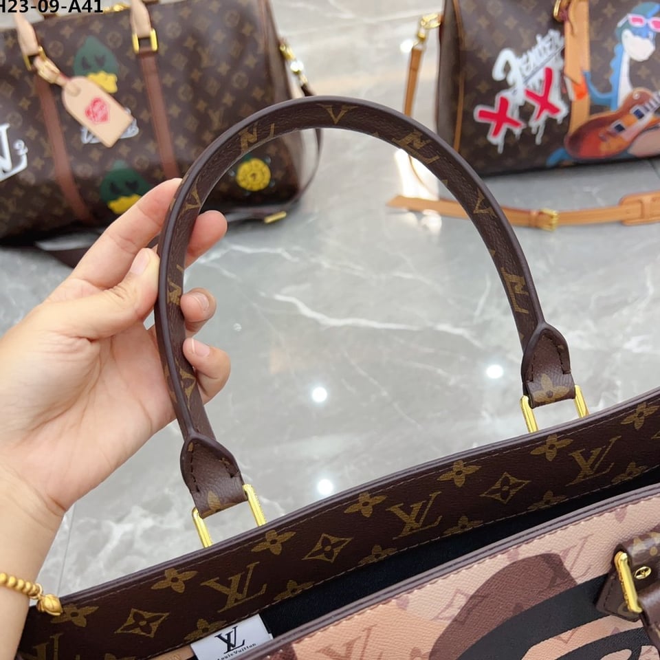 Louis Vuitton Sac Plat Nv Brown 39Cm M46679 view 5