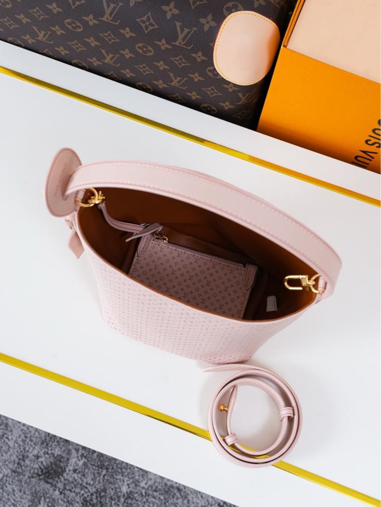 Louis Vuitton All In BB Bag Light Bliss 16cm M28886 view 10