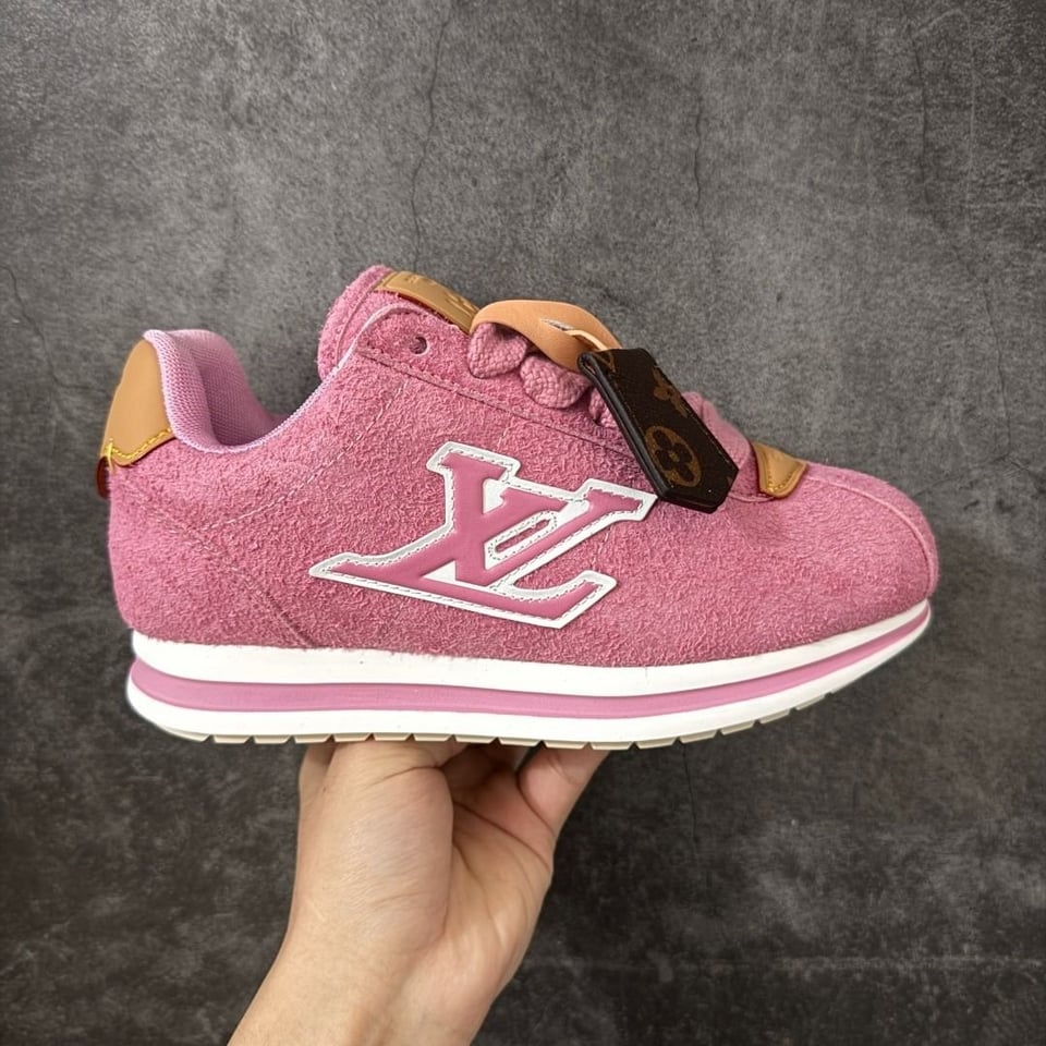 Louis Vuitton Buttersoft Sneakers Pink Color Suede Calfskin 1AKDF8 view 2