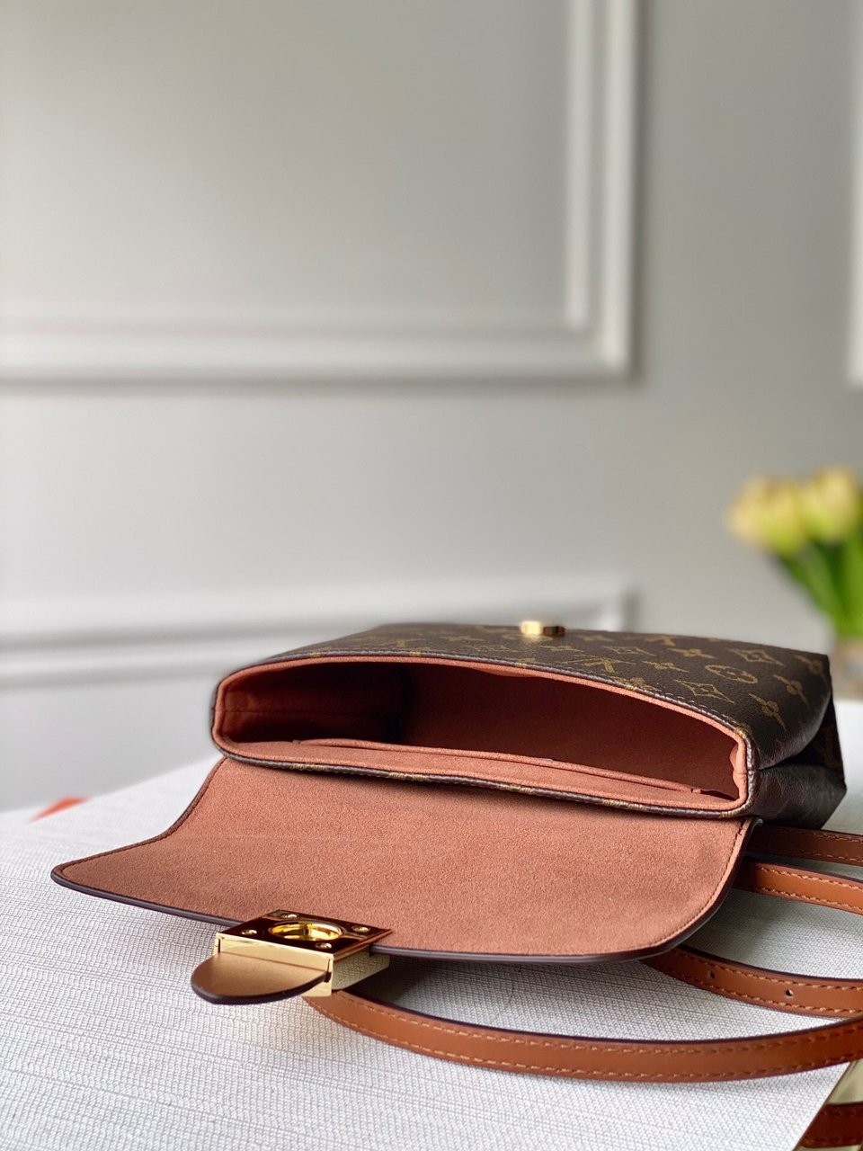 Louis Vuitton Locky Brown view 3