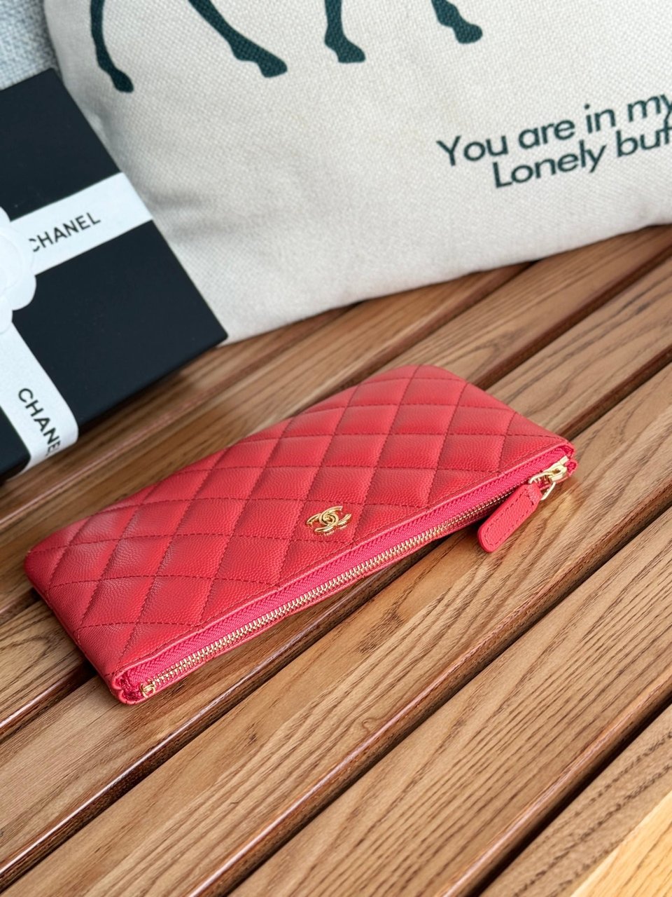 Chanel Zipped Wallet 20Cm Red Quilted Caviar Gold Hardware view 10