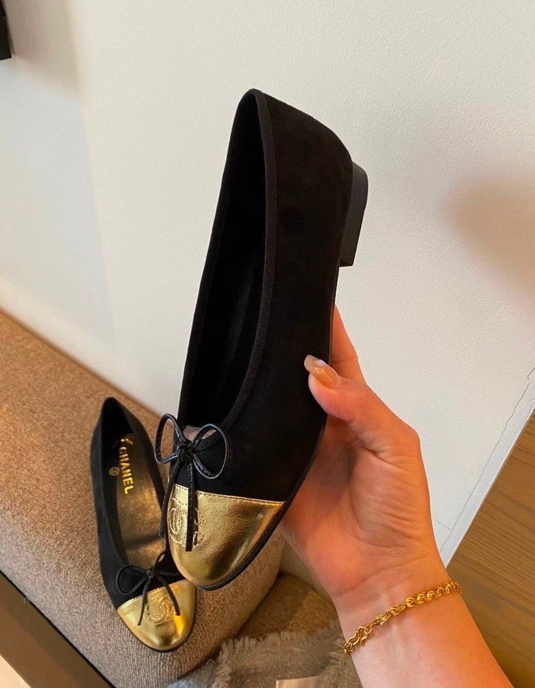 Chanel Leather Cap Toe Ballet Flats Black Gold view 4