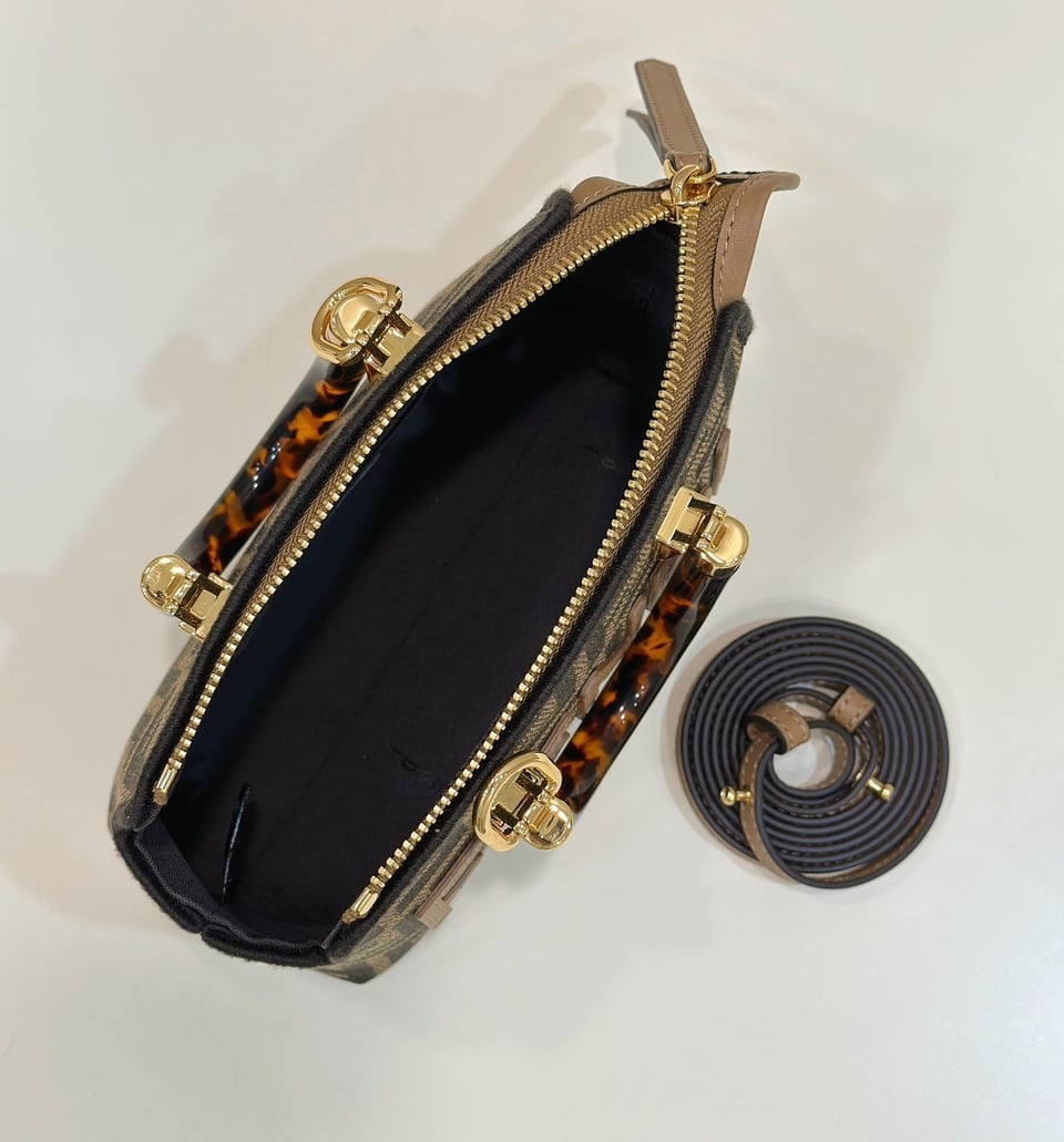 Fendi By The Way Leather Mini Bag18cm view 6