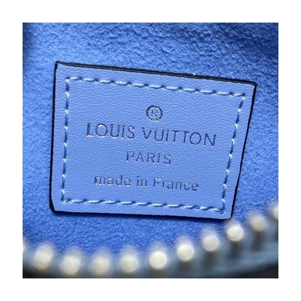 Louis Vuitton Key Pouch in Blue Gradient Mahina Perforated Leather view 9