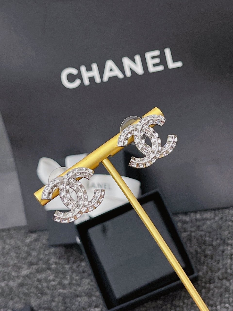 Chanel Cc Earrings view 7