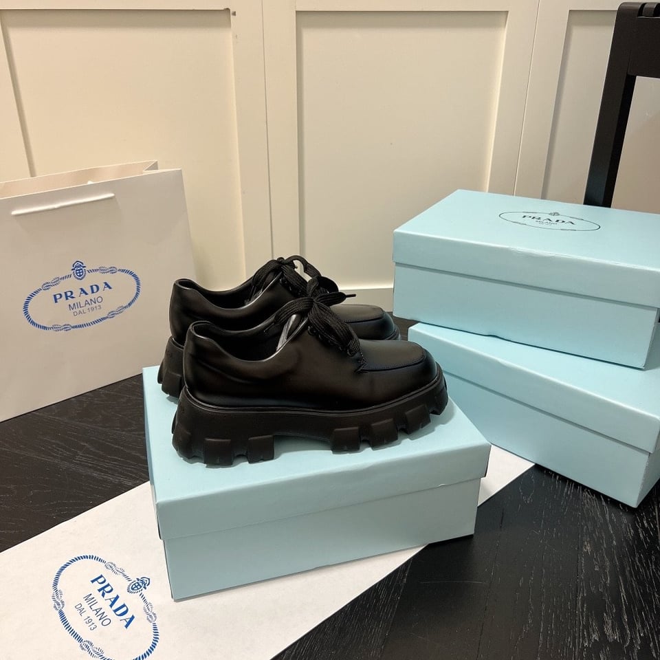 Prada Smooth Leather Oxford Loafers Black view 7