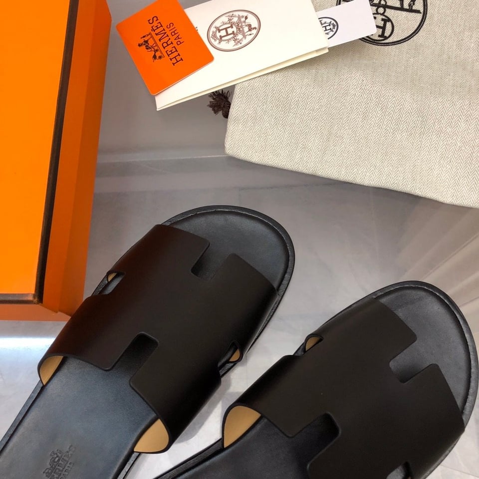 Hermes Izmir Sandal Black H041141Zh01390 view 3
