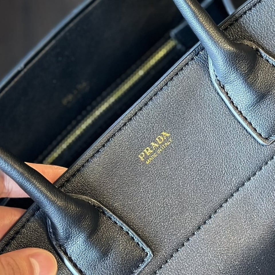 Prada Large Leather Tote Bag With Buckles Black 32Cm view 7