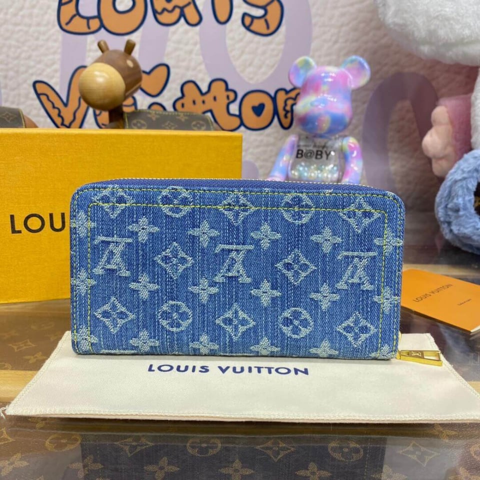Louis Vuitton Monogram Denim Zippy Wallet view 4