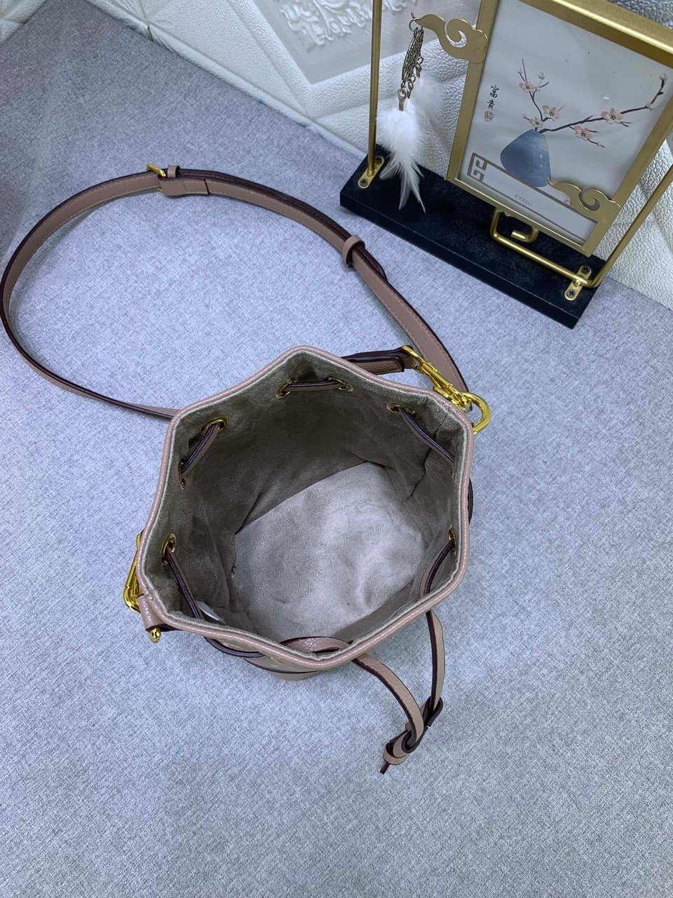 Louis Vuitton Nano No Tourterelle Gray 16Cm view 11